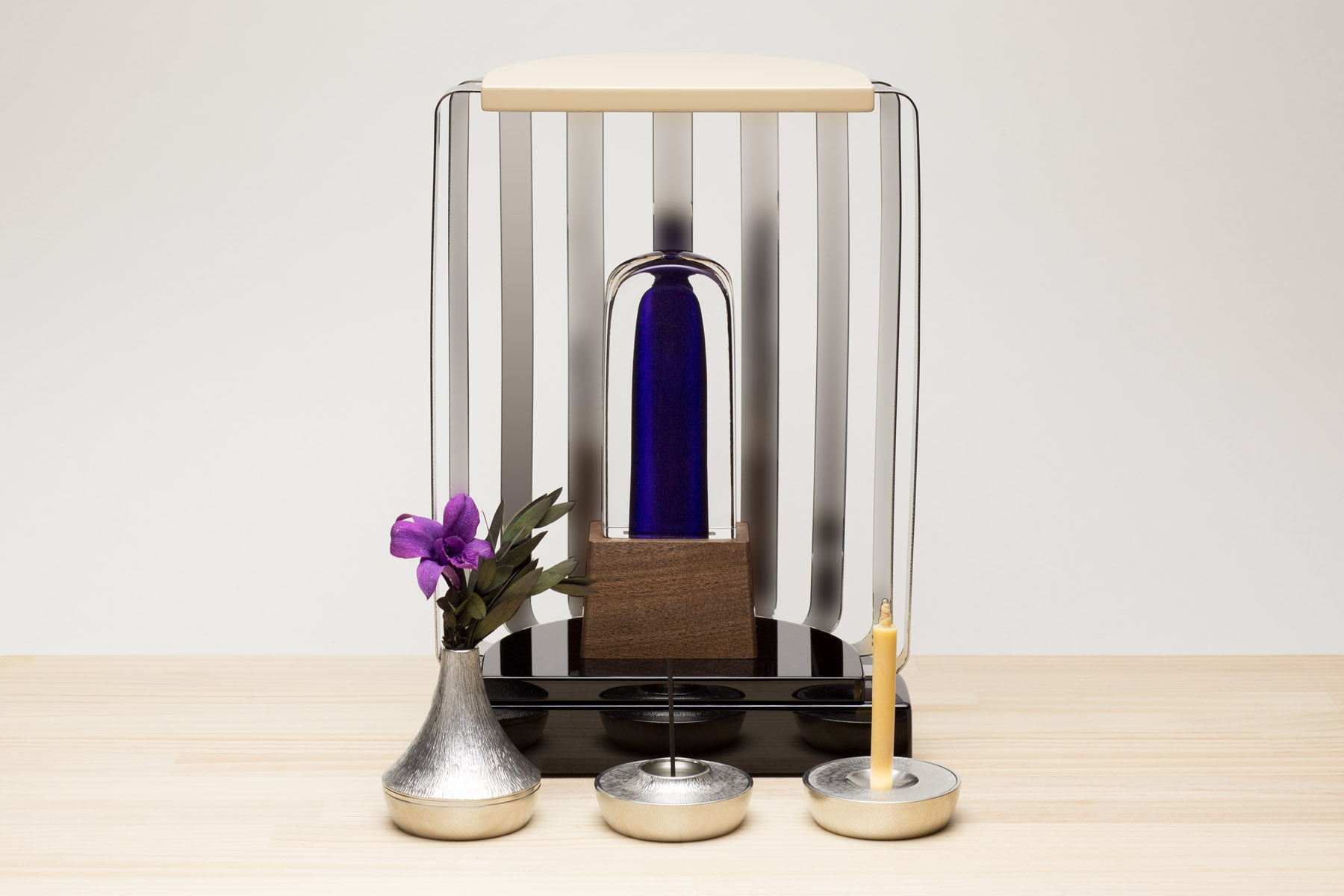 Meiso, a Compact Household Buddhist Altar